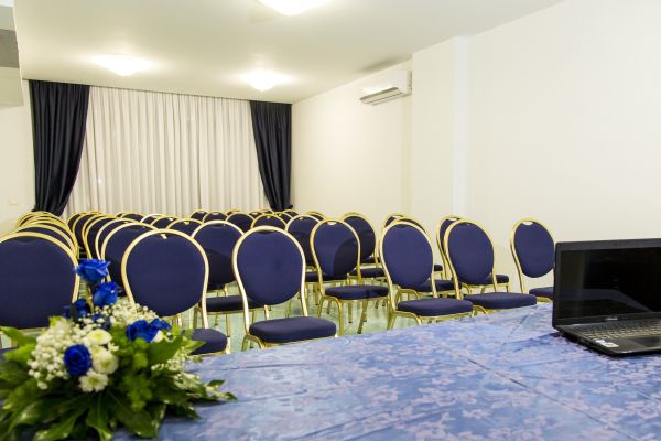 Polo Nautico Hotel Centro Congressi (Salerno)